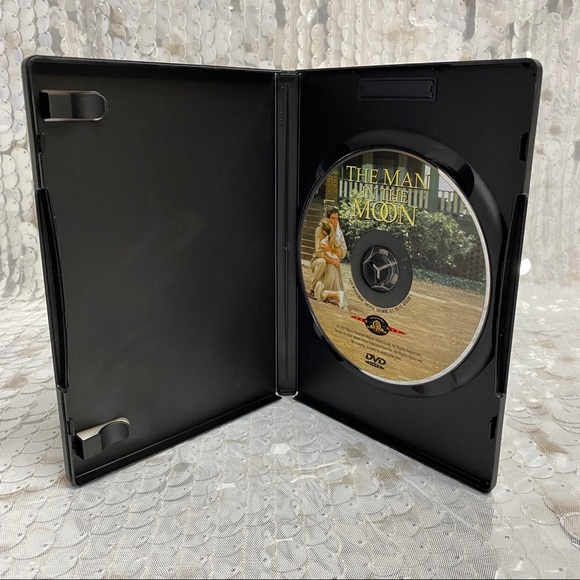 The Man in the Moon - Picture 4 of 6